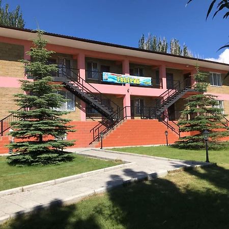 Hotel Taberik Chon-Sary-Oy Exterior foto